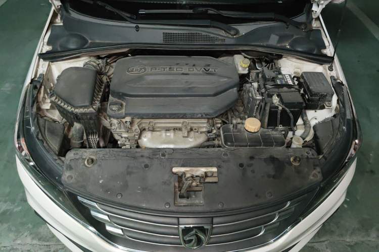 Used Baojun 310 2017 1.5L Automatic Luxury Model Engine Bay