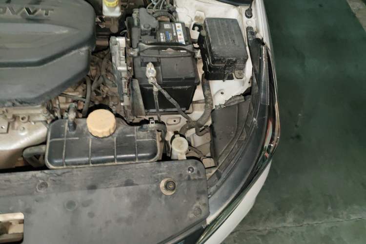 Used Baojun 310 2017 1.5L Automatic Luxury Model Engine Bay Left