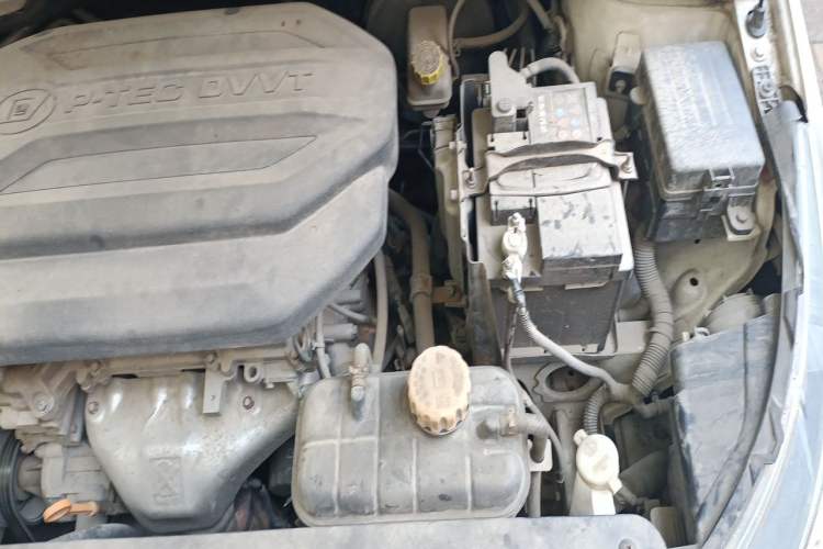 Used Baojun 310 2017 1.5L Manual Luxury Model Engine Bay Left