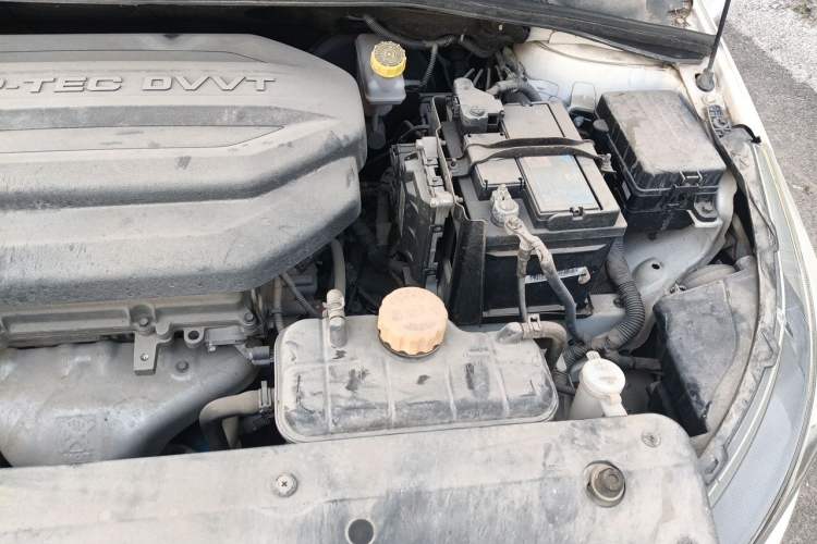 Used Baojun 310 2017 1.5L Automatic Luxury Model Engine Bay Left
