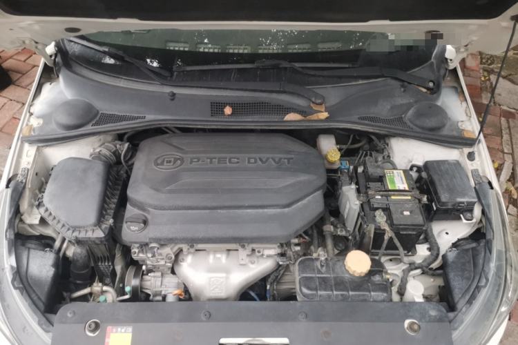 Used Baojun 310 2017 1.5L Manual Luxury Model Engine Bay