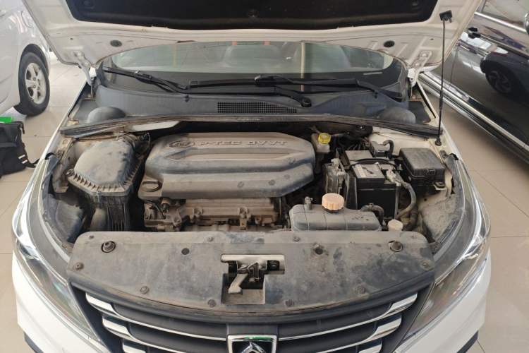 Used Baojun 310 2017 1.5L Automatic Luxury Model Engine Bay