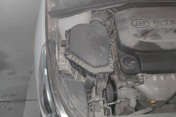 Used Baojun 310 2017 1.5L Manual Luxury Model Engine Bay Right