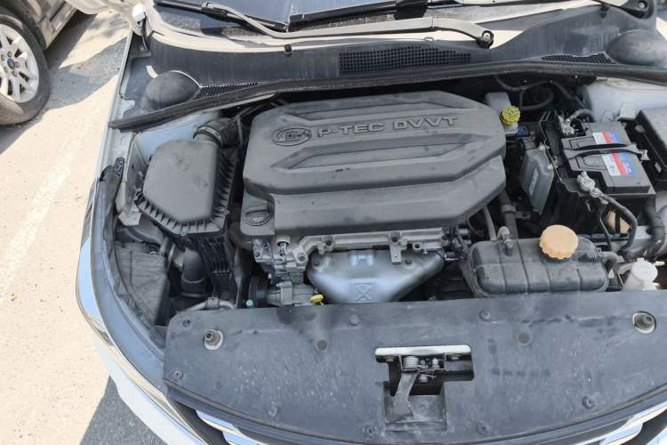 Used Baojun 310 2017 1.5L Manual Luxury Model Engine Bay Right