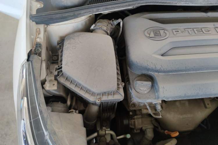 Used Baojun 310 2017 1.5L Manual Luxury Model Engine Bay Right