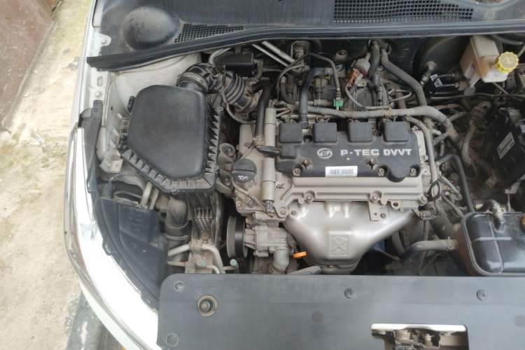 Used Baojun 310 2017 1.5L Automatic Fashion Model Engine Bay Right