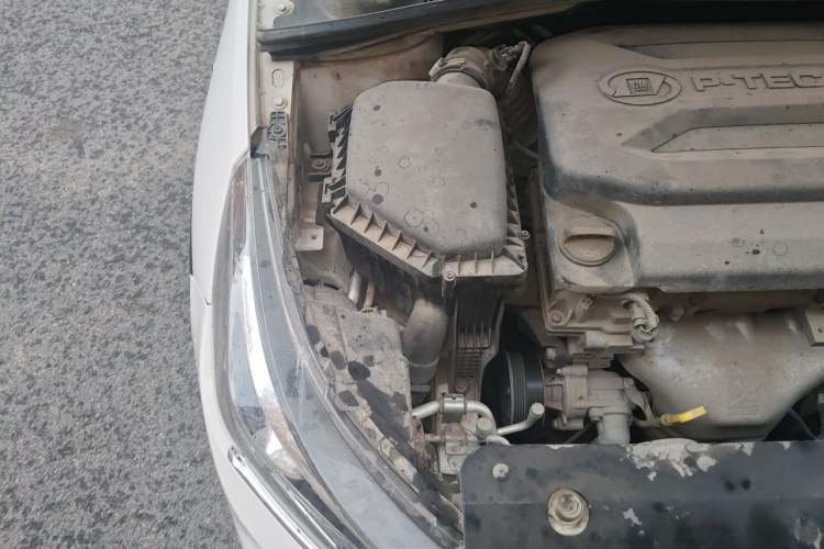 Used Baojun 310 2017 1.5L Manual Luxury Model Engine Bay Right
