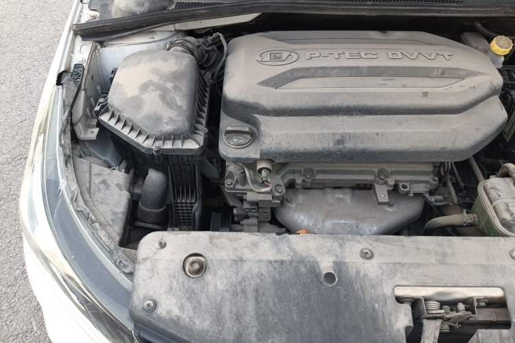 Used Baojun 310 2017 1.5L Automatic Luxury Model Engine Bay Right