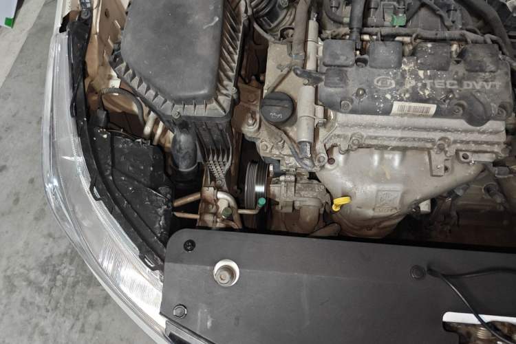 Used Baojun 310 2017 1.5L manual Comfort trim Engine Bay Right