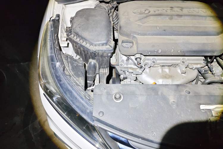 Used Baojun 310 2017 1.5L Automatic Luxury Model Engine Bay Right