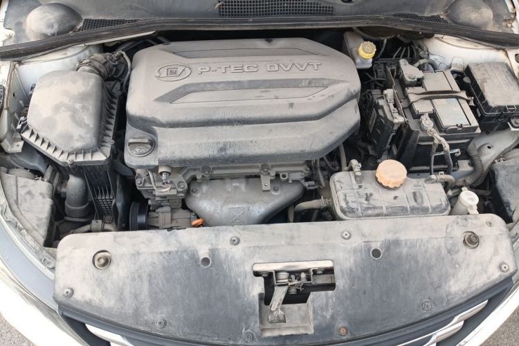 Used Baojun 310 2017 1.5L Automatic Luxury Model Engine Bay