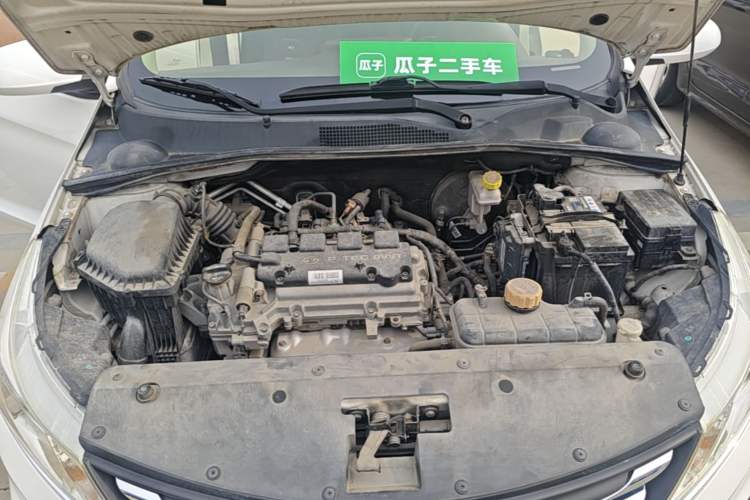 Used Baojun 310 2017 1.5L automatic comfort version Engine Bay