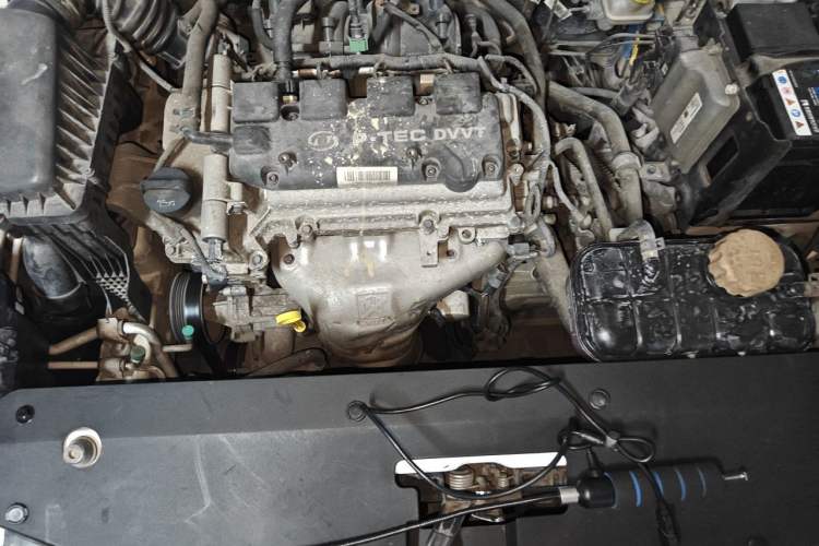 Used Baojun 310 2017 1.5L manual Comfort trim Engine Bay