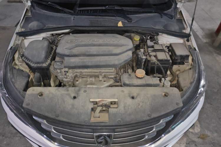 Used Baojun 310 2017 1.5L Automatic Luxury Model Engine Bay