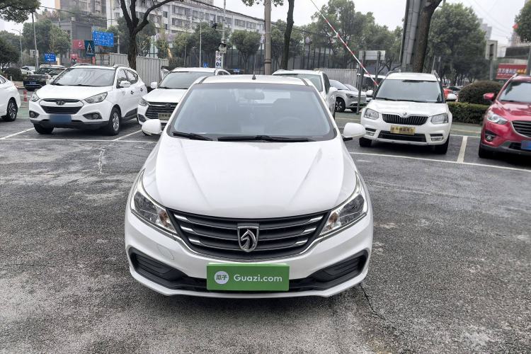 Used Baojun 310 2017 1.5L automatic comfort version Exterior 1