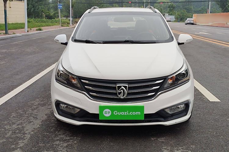 Used Baojun 310 2017 1.5L Automatic Luxury Model Exterior 1