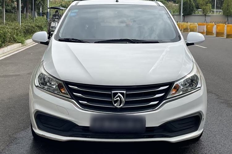 Used Baojun 310 2017 1.5L manual Comfort trim Exterior 1