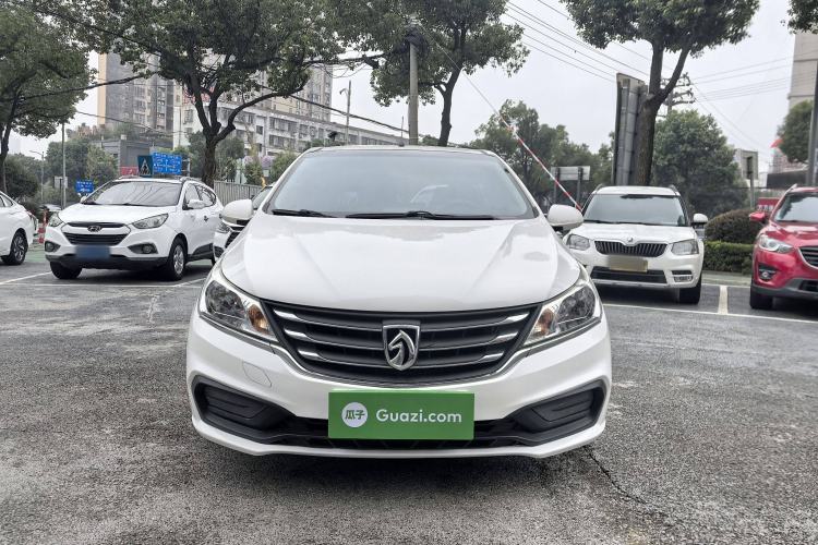 Used Baojun 310 2017 1.5L automatic comfort version Exterior 2
