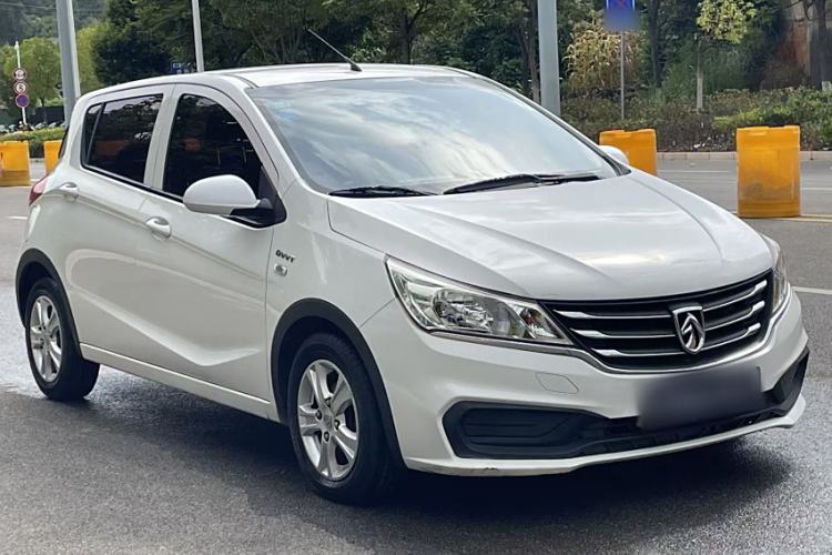 Used Baojun 310 2017 1.5L manual Comfort trim Exterior 2