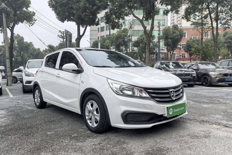 Used Baojun 310 2017 1.5L automatic comfort version Exterior 3