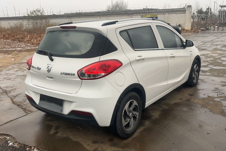 Used Baojun 310 2017 1.5L Automatic Fashion Model Exterior 3