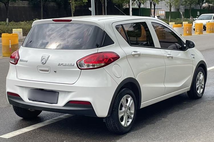 Used Baojun 310 2017 1.5L manual Comfort trim Exterior 5