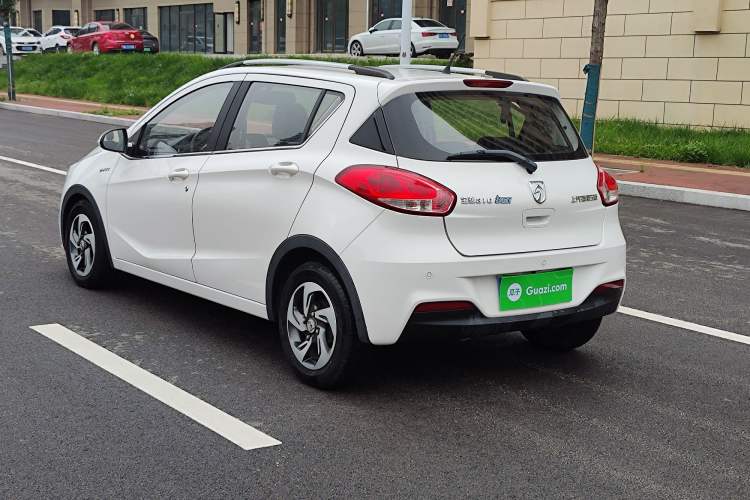 Used Baojun 310 2017 1.5L Automatic Luxury Model Exterior 6