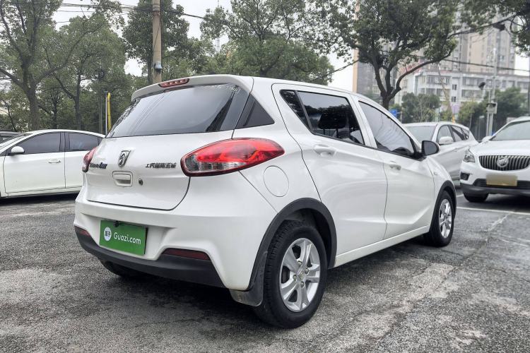 Used Baojun 310 2017 1.5L automatic comfort version Exterior 9