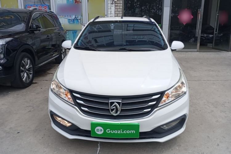 Used Baojun 310 2017 1.5L Manual Fashion Model Front