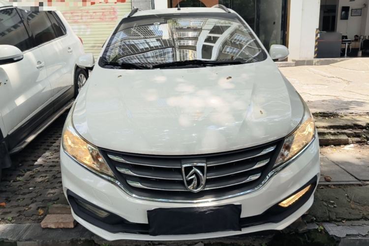 Used Baojun 310 2017 1.5L Automatic Fashion Model Front