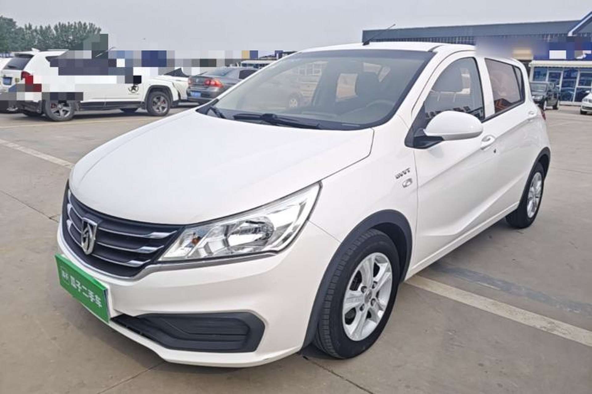 Used Baojun 310 2017 1.5L automatic comfort version Front Left 45 Deg