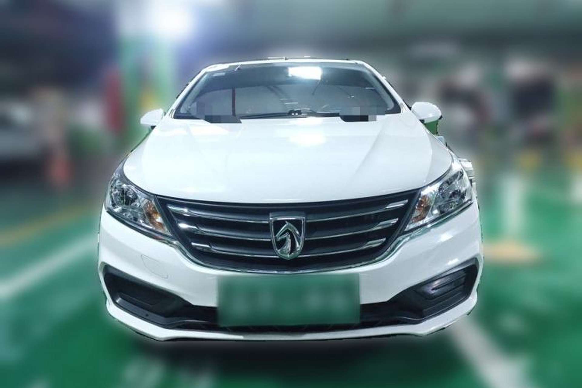 Used Baojun 310 2017 1.5L automatic comfort version Front