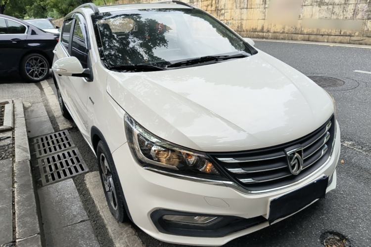 Used Baojun 310 2017 1.5L Automatic Luxury Model Front Right 45 Deg