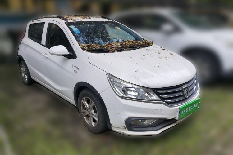 Used Baojun 310 2017 1.5L Automatic Fashion Model Front Right 45 Deg