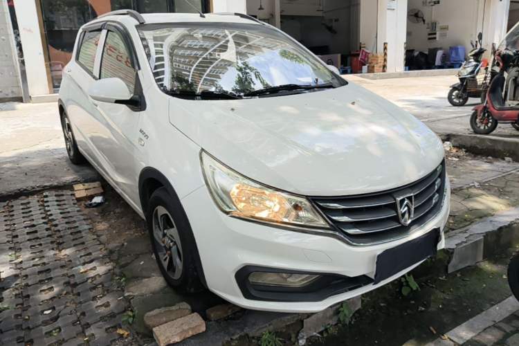 Used Baojun 310 2017 1.5L Automatic Fashion Model Front Right 45 Deg