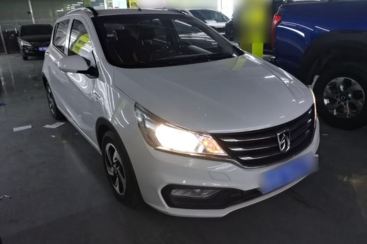 Used Baojun 310 2017 1.5L Automatic Fashion Model Front Right 45 Deg