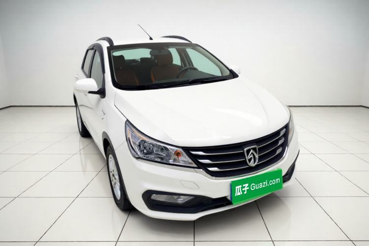 Used Baojun 310 2017 1.5L Automatic Fashion Model Front Right 45 Deg