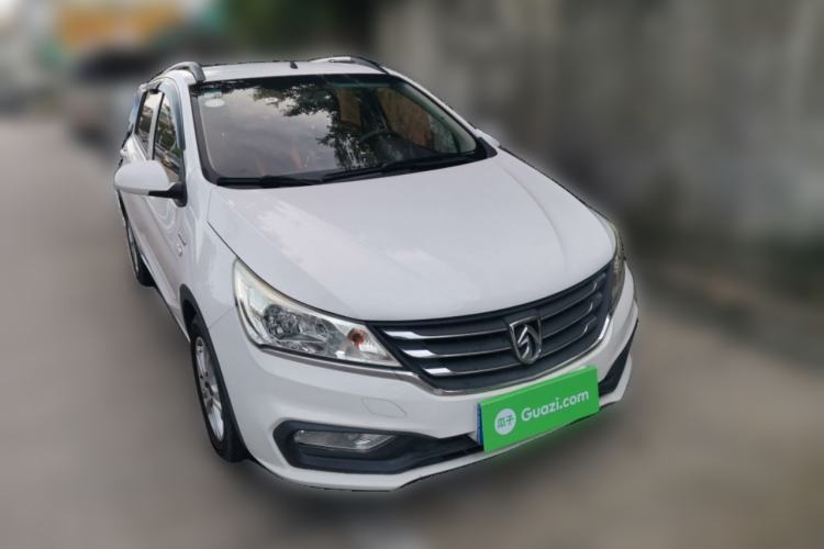 Used Baojun 310 2017 1.5L Automatic Fashion Model Front Right 45 Deg