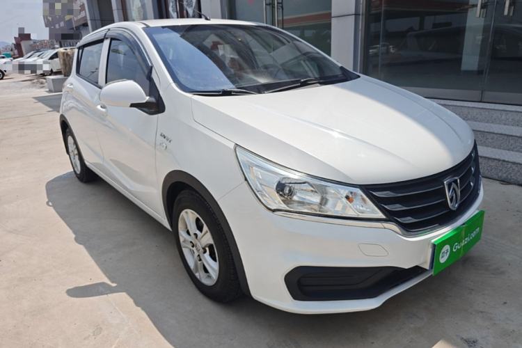 Used Baojun 310 2017 1.5L automatic comfort version Front Right 45 Deg