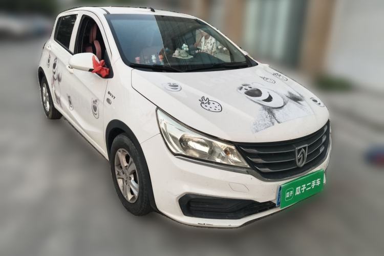 Used Baojun 310 2017 1.5L automatic comfort version Front Right 45 Deg