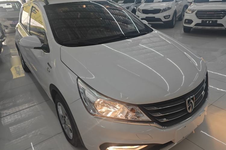 Used Baojun 310 2017 1.5L Manual Fashion Model Front Right 45 Deg