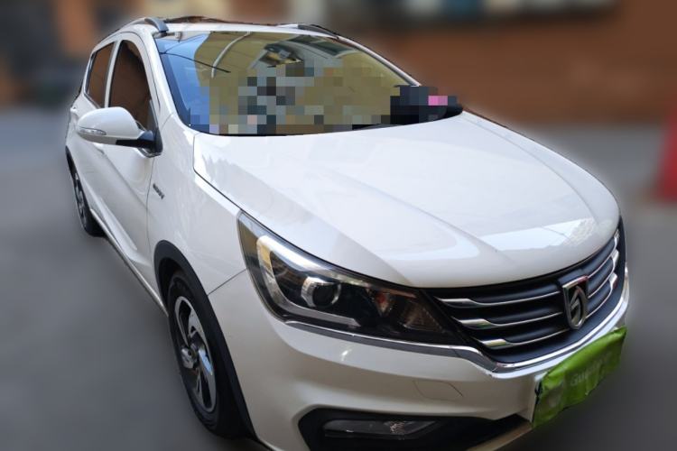 Used Baojun 310 2017 1.5L Automatic Luxury Model Front Right 45 Deg
