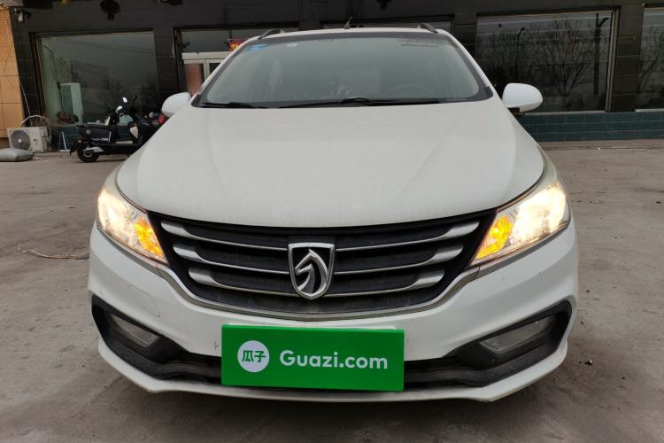 Used Baojun 310 2017 1.5L Automatic Fashion Model Front