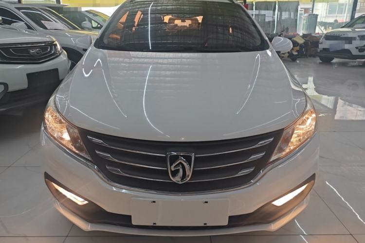 Used Baojun 310 2017 1.5L Manual Fashion Model Front