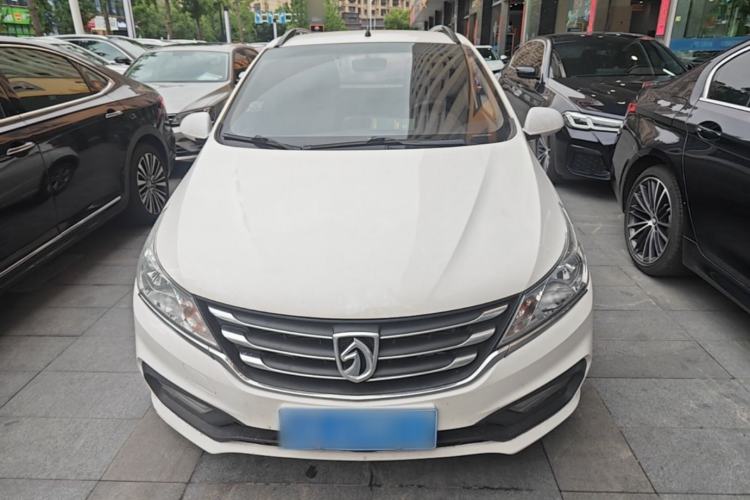 Used Baojun 310 2017 1.5L Manual Fashion Model Front