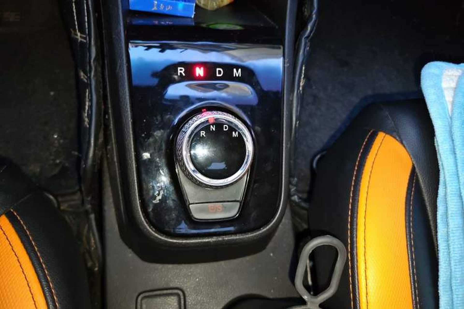 Used Baojun 310 2017 1.5L Automatic Luxury Model Gear Lever