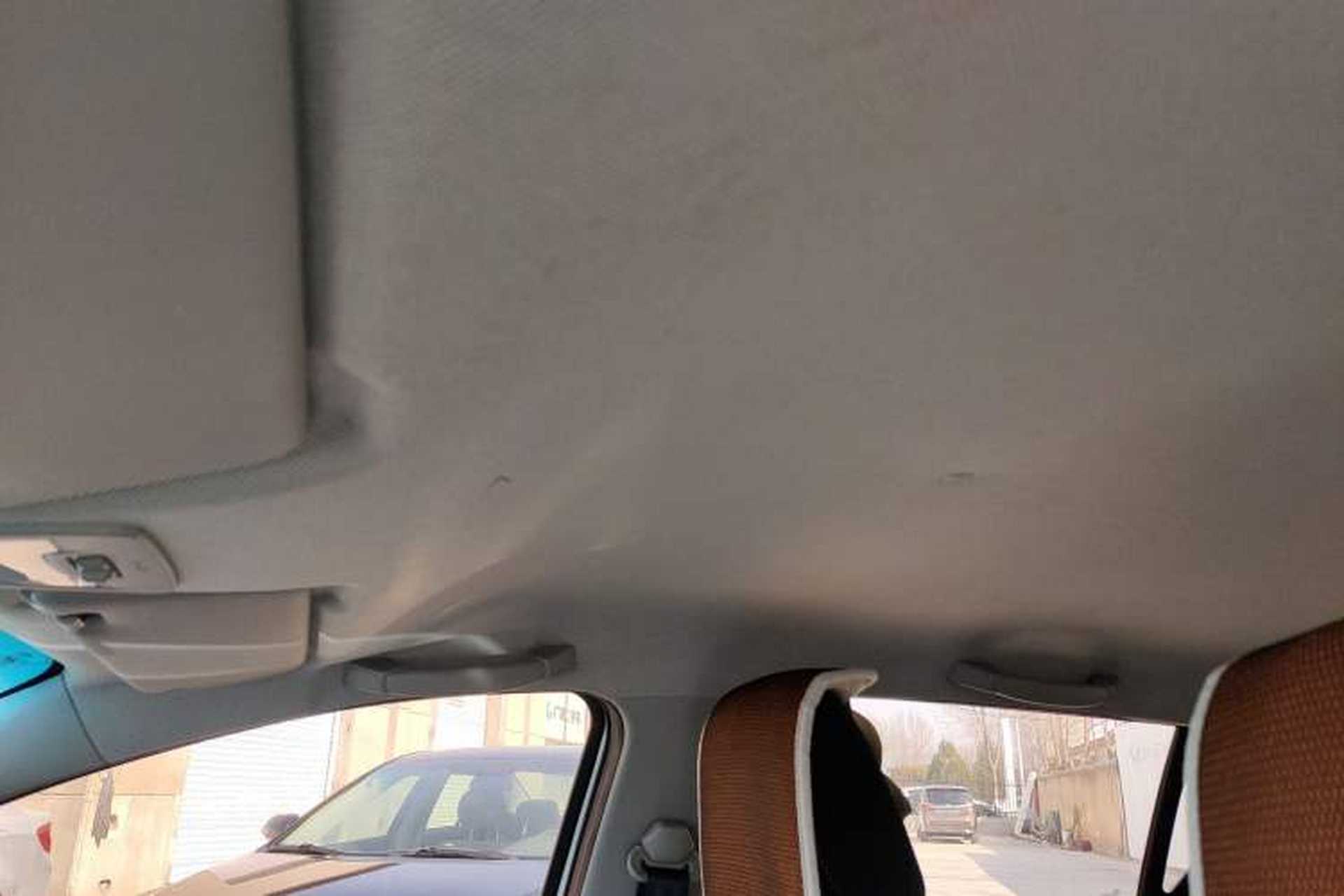 Used Baojun 310 2017 1.5L automatic comfort version Headliner