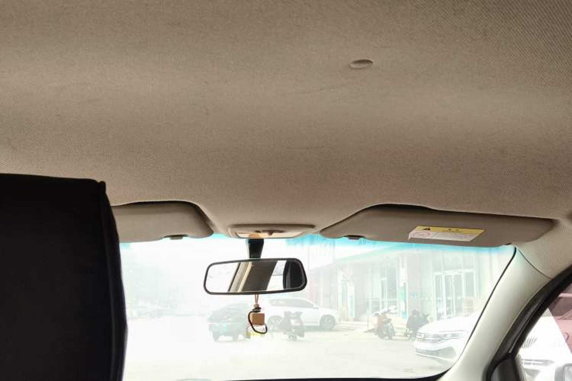 Used Baojun 310 2017 1.5L Automatic Fashion Model Headliner