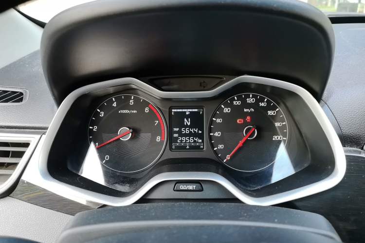 Used Baojun 310 2017 1.5L Automatic Fashion Model Instrument Cluster