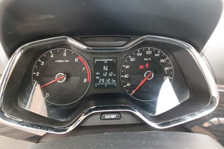 Used Baojun 310 2017 1.5L Automatic Luxury Model Instrument Cluster